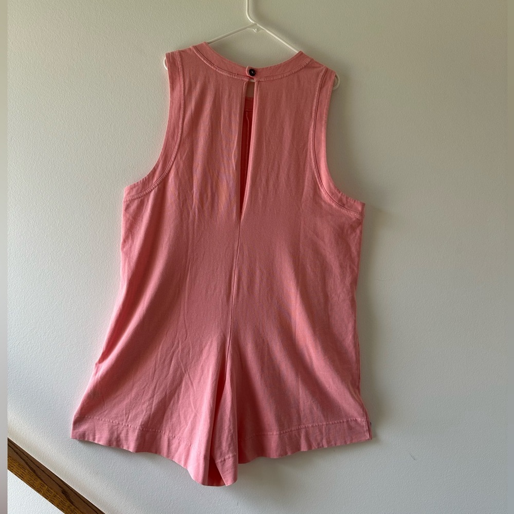 Sleeveless Pink Romper with Front Pockets - Picture 2 of 4